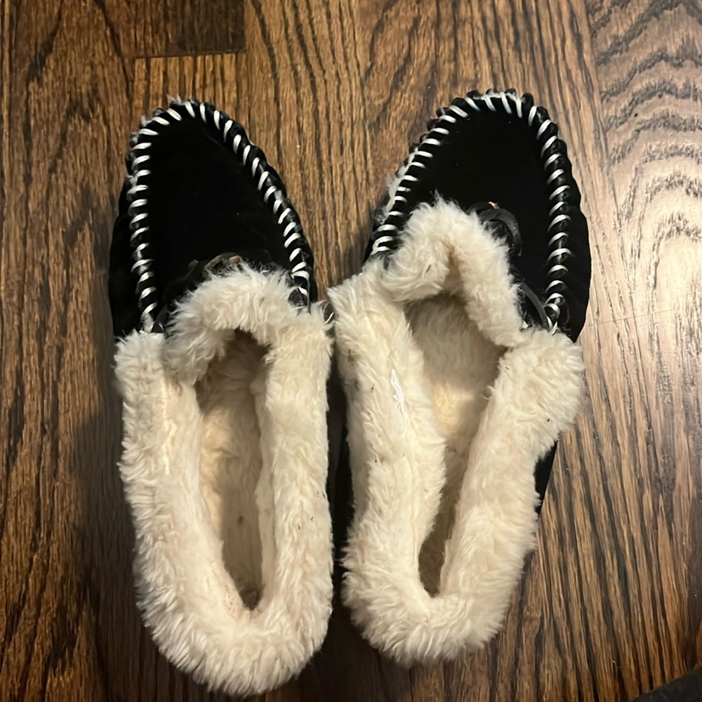 JCrew black moccasins-size 5